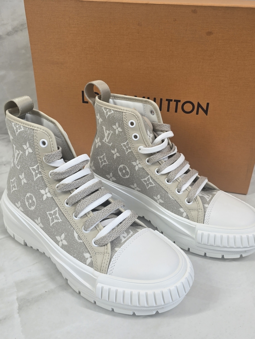 Louis Vuitton Beige Monogram High-Top Sneakers - Picture 10 of 12